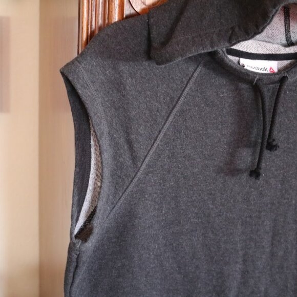 REEBOK Studio Training Sleveless Hoodie Style# REW174TS07002 - Heather Black, M - Picture 4 of 16